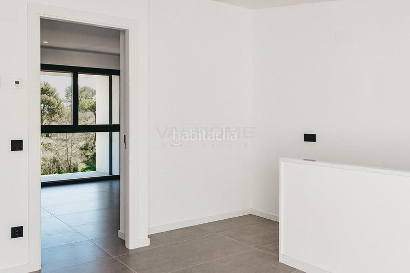 Foto d81e0aeb-513e-422e-9eca-5a478688c156. Casa con riscaldamento parcheggio piscina in Bellaterra