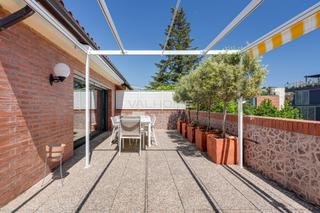 Attique  Can picanyol. Excepcional ático dúplex con gran terraza en arxiu estación