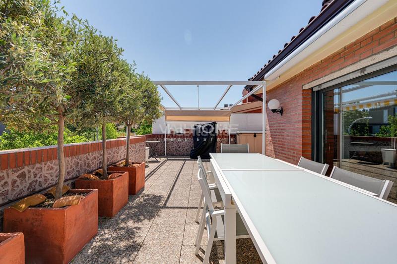 Foto 496a685c-94c0-4438-8225-2747169139e5. Ático excepcional ático dúplex con gran terraza en Arxiu estación en Sant Cugat del Vallès