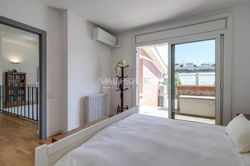 Foto e7a010c9-4fea-4bcf-8206-5d24cb29b122. Ático excepcional ático dúplex con gran terraza en Arxiu estación en Sant Cugat del Vallès