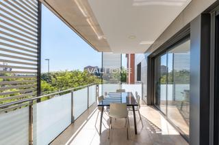 Pis  Carrer de guadalupe durn. Luminoso piso de 4 dormitorios, con terraza y piscina comunitari