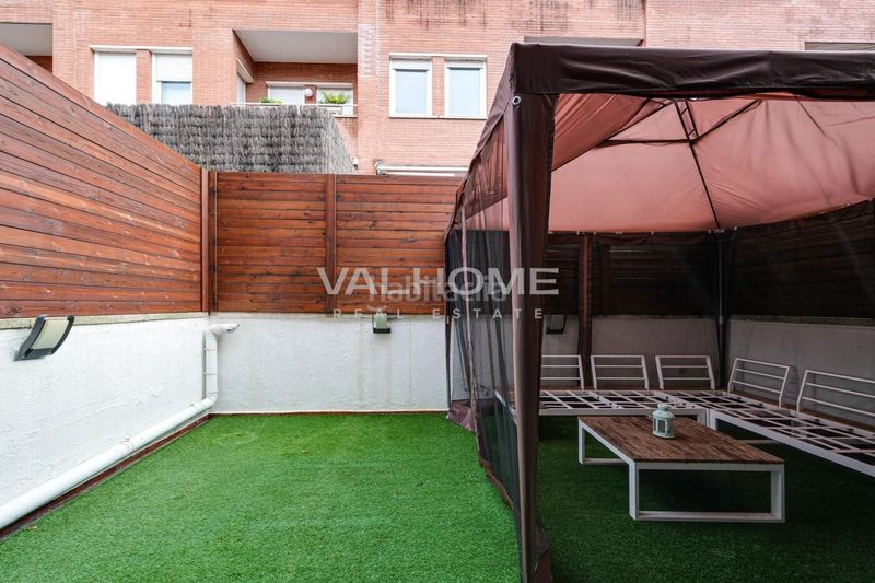 Foto 13a3eeb0-be0e-491e-842e-dd1a6174daaf. Casa adossada amb calefacció aparcament piscina a Sant Cugat del Vallès