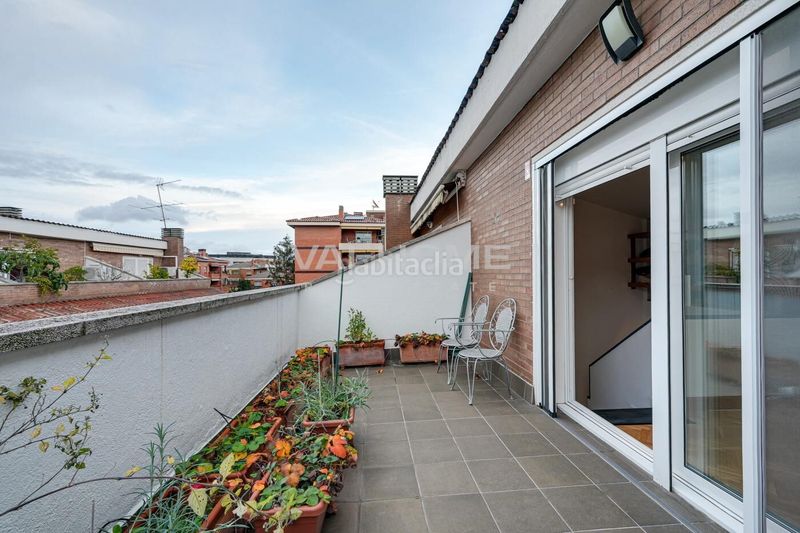 Foto 3dd7693c-00ef-40bd-99b3-f041b349de55. Casa adossada amb calefacció aparcament piscina a Sant Cugat del Vallès