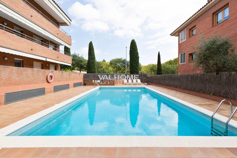 Foto c36c8470-fd40-4e99-83a6-30e7fa80b807. Pis amb calefacció aparcament piscina a Parc Central Sant Cugat del Vallès
