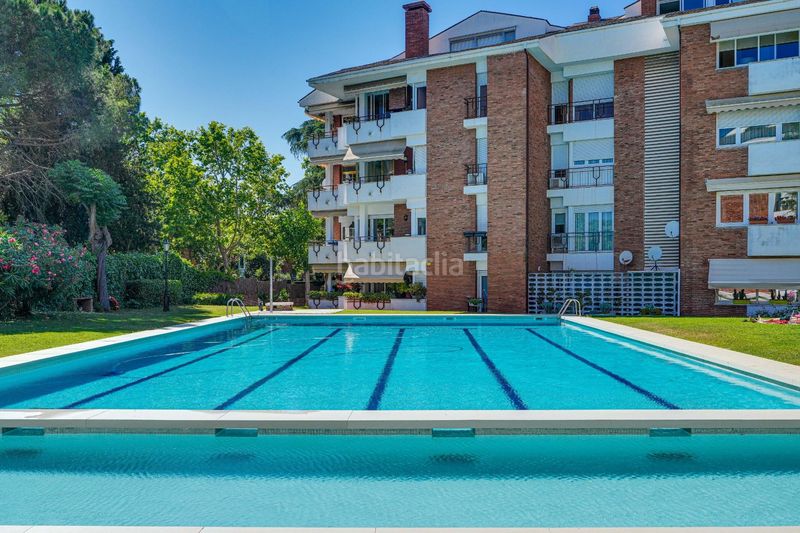 Foto c4084a90-5359-44e3-8ac4-a9abf615e772. Pis amb calefacció aparcament piscina a Eixample Sant Cugat del Vallès