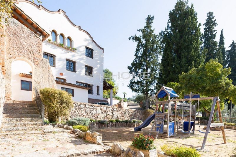 Foto 481c46d2-6eea-4214-9569-27ae750da2fc. Alquiler casa villa modernista habilitada como hotelboutique en alquiler a 30 minutos de barcelona en Castellar del Vallès