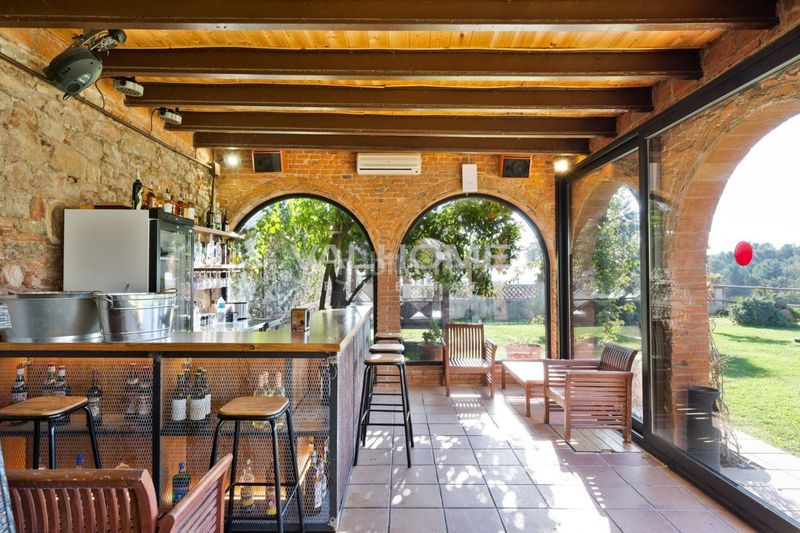 Foto f94264d9-b809-4a6d-af80-ab29aeb6905f. Alquiler casa villa modernista habilitada como hotelboutique en alquiler a 30 minutos de barcelona en Castellar del Vallès