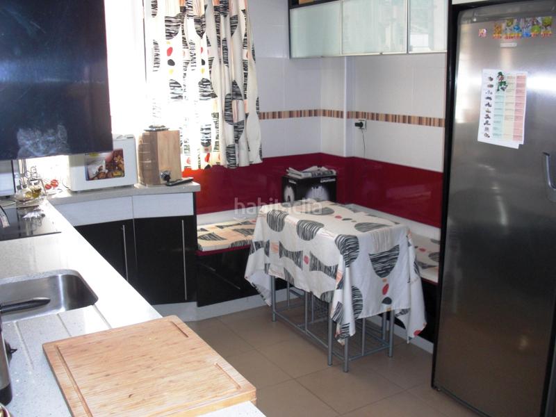 Foto 42fd7c46-73d5-4b97-8b4c-d38ce296193d. Pis amb aparcament a Hacho - Amaro Ceuta