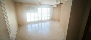 Pis  Calle javier francisco sauquillo. Se vende piso muy amplio y con vistas en miramar bajo