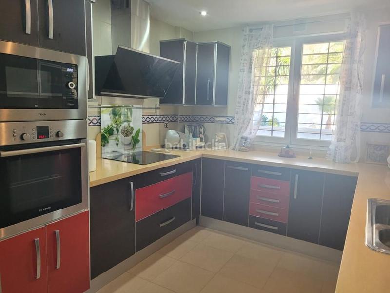 Foto 8c466b6f-10e8-4a2c-bab2-db01a6e7761e. Pis amb aparcament piscina a Hacho - Amaro Ceuta