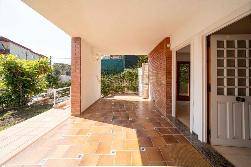 Foto 329a493c-bff0-4255-a564-f28c837b4821. Casa amb calefacció aparcament a Alella