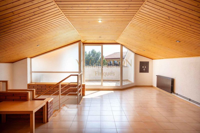 Foto 6db5980f-da8f-402c-8fe2-c384bfa019a9. Casa amb calefacció aparcament a Alella