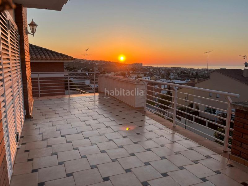 Foto 7bd02769-e4b3-468d-8b17-d1c34ba1a239. Casa amb calefacció aparcament a Alella