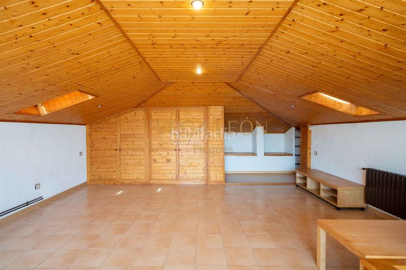 Foto 929d6f4a-3770-473f-a6a8-9e88ed451316. Casa amb calefacció aparcament a Alella