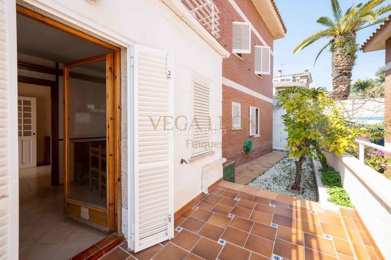 Foto bfd4c3d3-7d29-4601-883e-6fa53e23f003. Casa amb calefacció aparcament a Alella