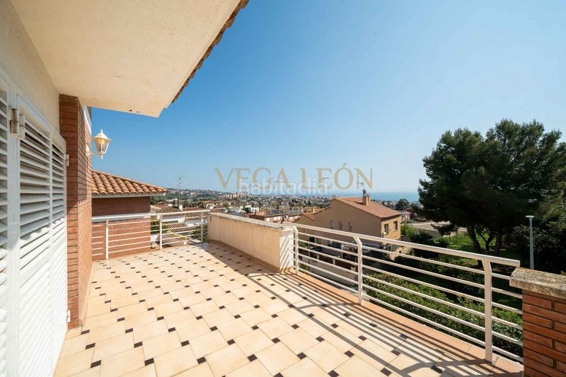 Foto c1f993c7-9e92-442a-95ab-3074f5863139. Casa amb calefacció aparcament a Alella