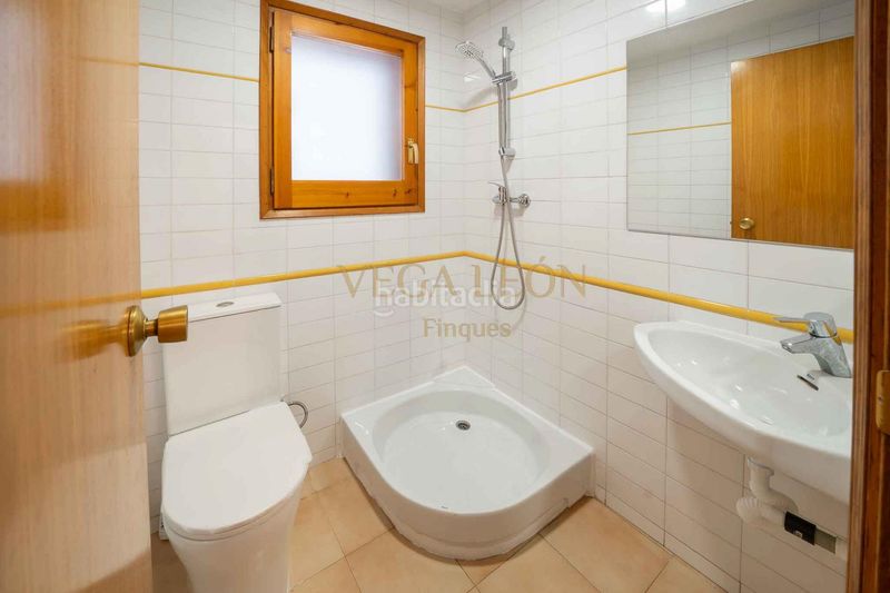 Foto d2a82f88-99c8-4ac3-84d1-8698412853c5. Casa amb calefacció aparcament a Alella