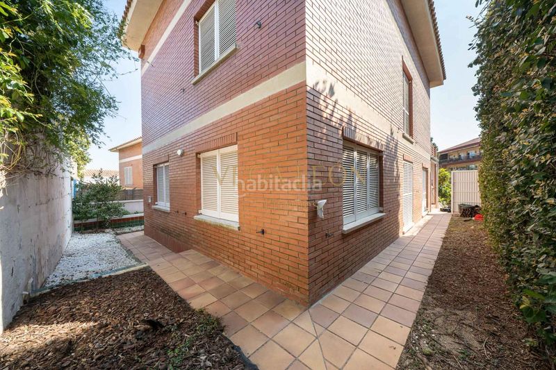 Foto eedd9072-6234-4b90-a408-fff0cc217efe. Casa amb calefacció aparcament a Alella