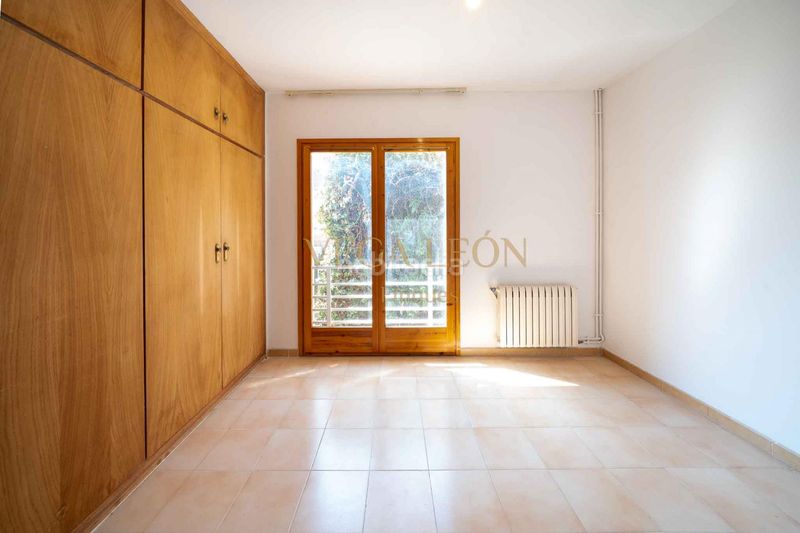 Foto f91ca38a-6ad0-4159-a192-a71349d4fcab. Casa amb calefacció aparcament a Alella