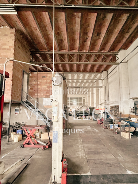 Foto fc9a86a1-f162-4b3f-b3bd-cf617715a89b. Local commercial dans Caldes de Malavella