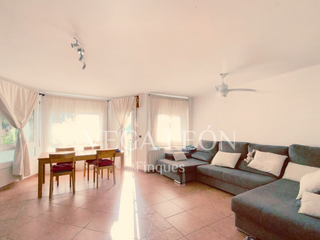 Etagenwohnung in Rocafonda. Al lado del i.freta  amplio piso con buena distribución y mucha