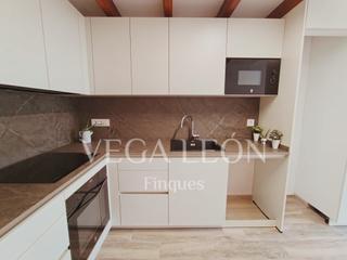 Appartement à Cerdanyola Nord. Esquinero con vistas al mar!