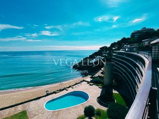 Àtic a Torre Valentina-Mas Vilar de La Mutxada-Treumal. Tu nuevo estilo de vida en 1º linea de mar