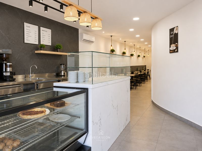 Foto df17bd3d-8b9d-464e-9a2b-f41b974a5a5d. Alquiler local comercial traspaso de barrestaurante equipado y listo para continuar la actividad en Arenys de Mar