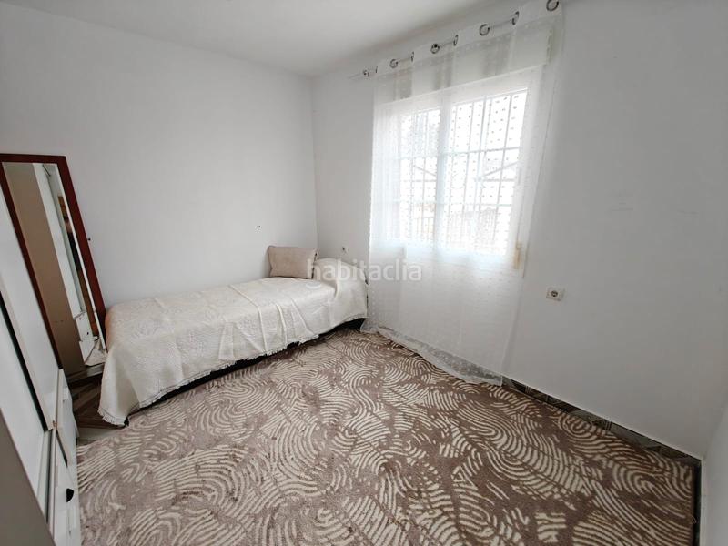 Foto 3041f587-46ff-45c9-adc1-220fc530a7ad. Reihenhaus mit parking in Fuensalida