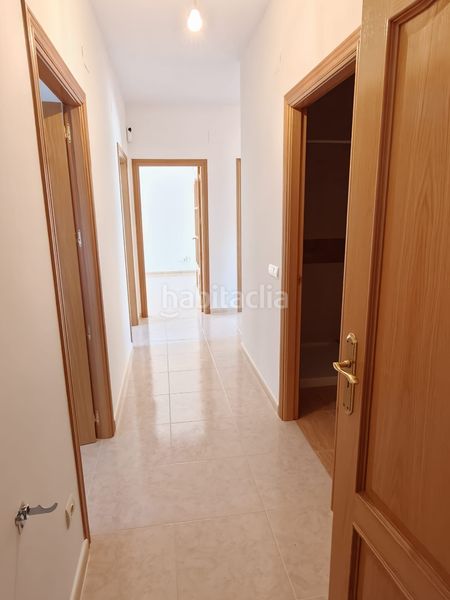Foto 3661d911-7afe-4fcd-80f2-3225f47260e1. Casa adossada a Erustes