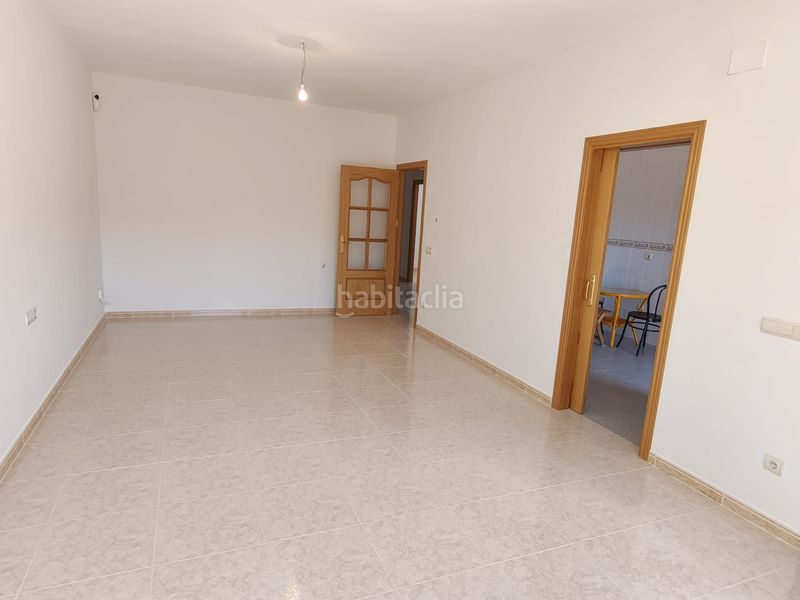Foto 373dd4d6-b0c8-40b5-bb0a-003dfb5270e4. Casa adossada a Erustes