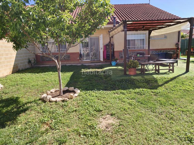 Foto 1fe3d812-c2fa-44a3-a081-61f0197bc720. Xalet amb calefacció aparcament a Novés