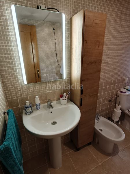 Foto ab3dad1e-e89c-407e-8541-62bb48c63475. Xalet amb calefacció aparcament a Novés