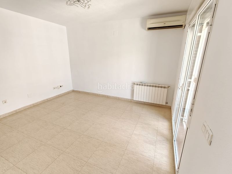 Foto 77188297-52cf-4cef-be59-876cff9dd909. Chalet  en venta en Barcience