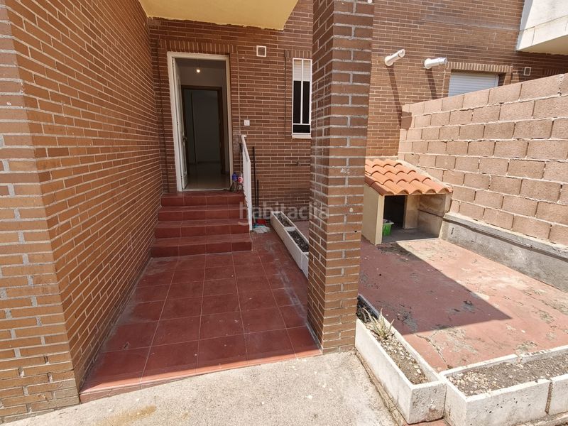 Foto b55dd382-edb1-4ab0-b4cb-46ab0f60e038. Chalet  en venta en Barcience