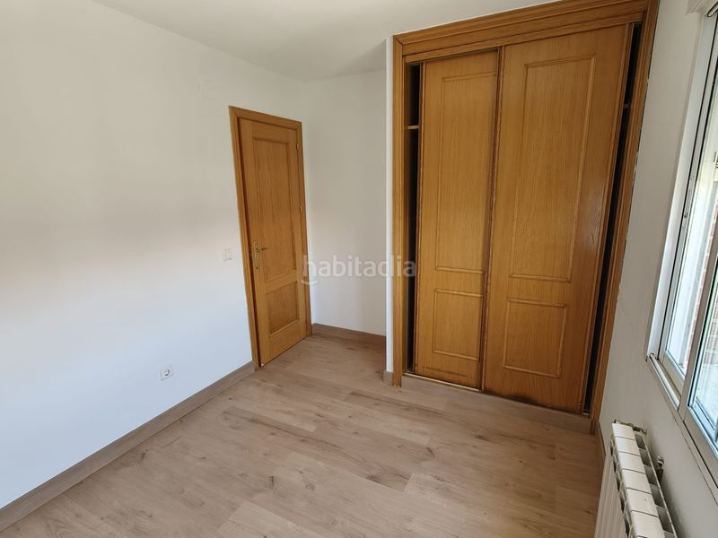 Foto d79476f0-3984-4e25-8ccd-6034a4f889b5. Chalet  en venta en Barcience