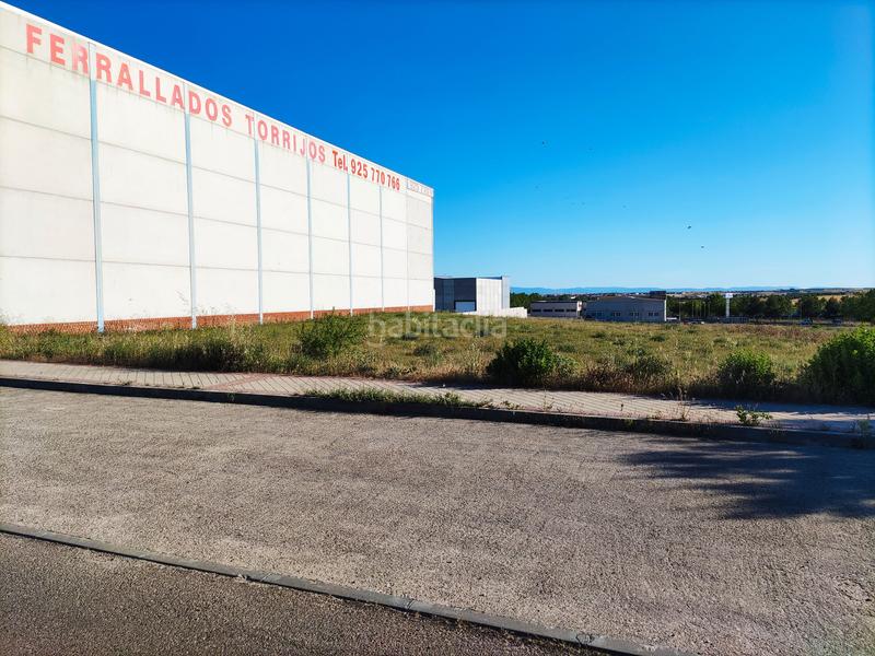 Foto 74f833a8-45b3-4bb1-9aa7-25d1903df637. Gewerbliches grundstück in Torrijos