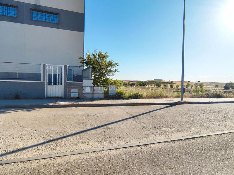 Foto 81c74750-926f-42f1-b33b-6095899d767b. Gewerbliches grundstück in Torrijos