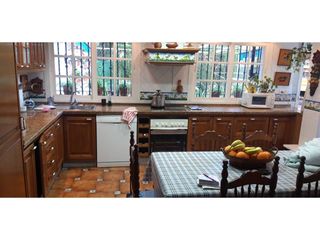 Casa bifamiliare  Calle los cedros