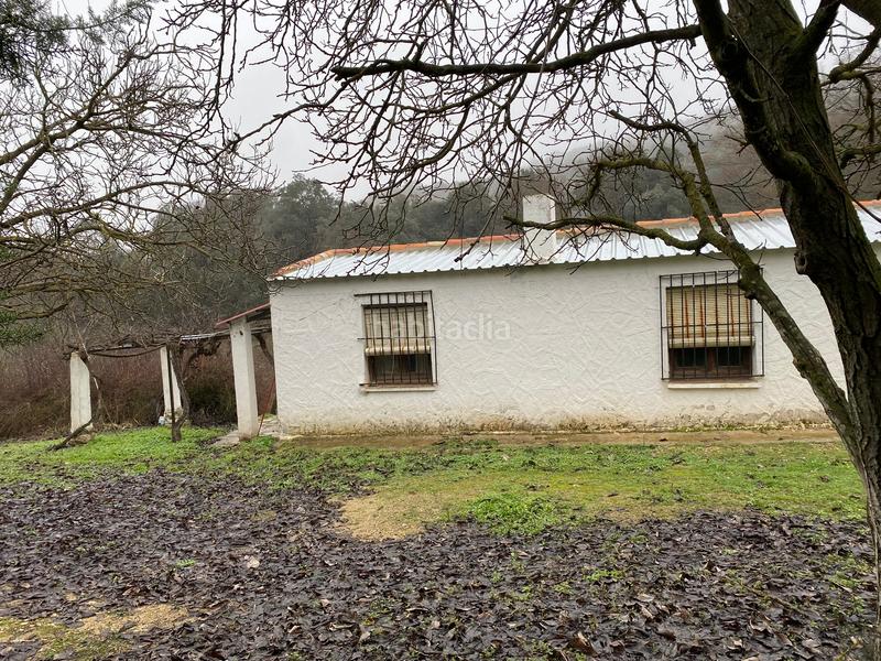 Foto a4886ab0-6dfe-4ae3-9273-c72aea5f633a. Masia amb xemeneia a Mondéjar