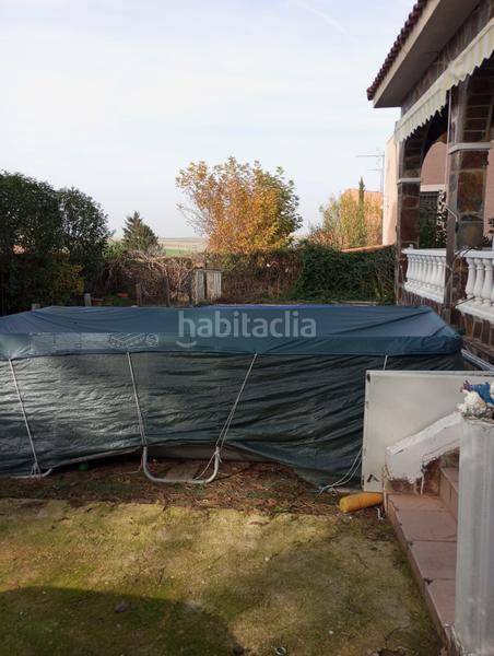 Foto a318b510-40ae-4295-a5bc-08a61f6cf814. Xalet amb xemeneia calefacció aparcament piscina a Valdeavero