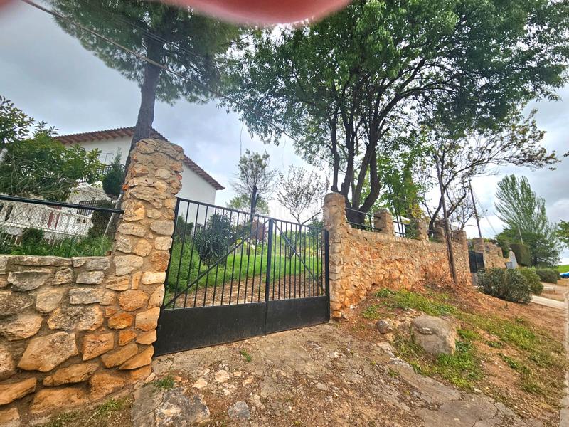 Foto 2f3ca8f1-9385-4a1d-add1-4d994cc0c9c4. Chalet in paseo del cristo 33 in Mondéjar