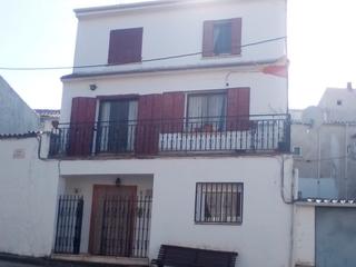 Maison à Calle espino 6. Encantadora casa de 199 m² con amplio patio y vistas al parque e