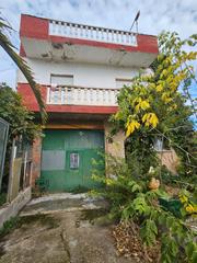 Chalet à Avenida almoguera 10. Fantástica casa en albares