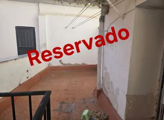 Maison jumelée à Almoguera. Casita de pueblo