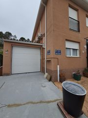 Doppelhaus  Calle conchuela 22. Chalet adosado almoguera