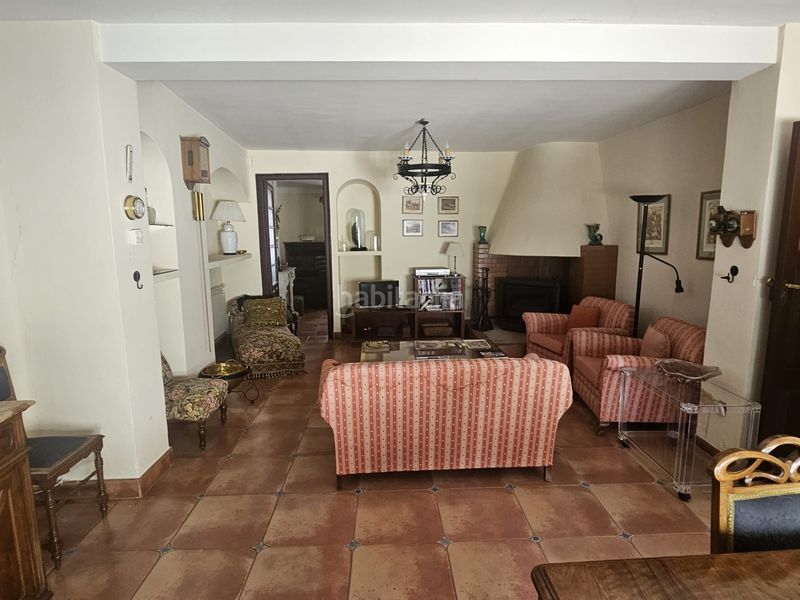 Foto d35b5df8-cba9-4d98-94af-fe132544b3c0. Casa adossada amb calefacció a Driebes