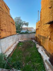 Terrain résidentiel  Calle umbría. Solar para construir con licencia de proyecto