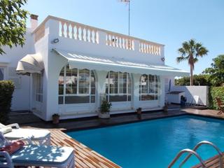 Haus in Cala d´En Bosch-Serpentona. Villa en venta en ub cap dartrutx con licencia turïstica