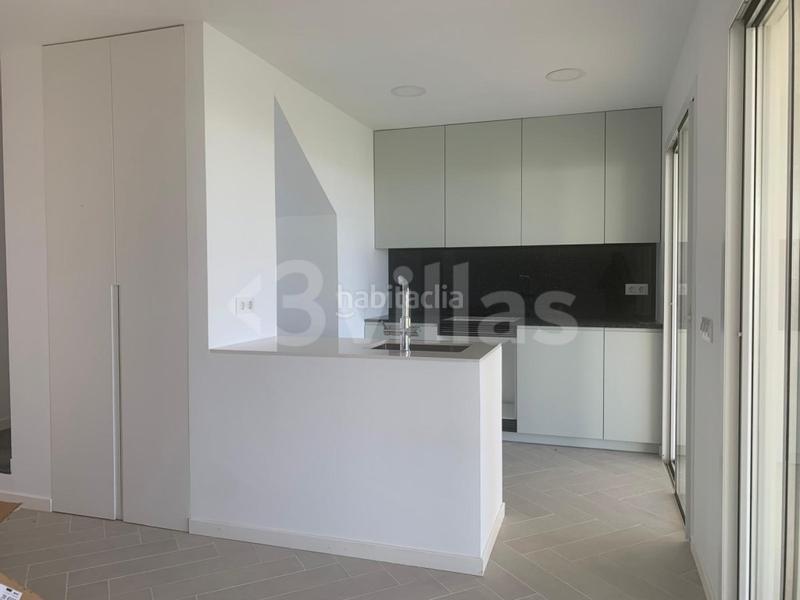 Foto dc3a16e8-7b4e-4cb3-9390-11627e2b303f. Casa villa nueva construcción en Coves Noves en Coves Noves Es Mercadal